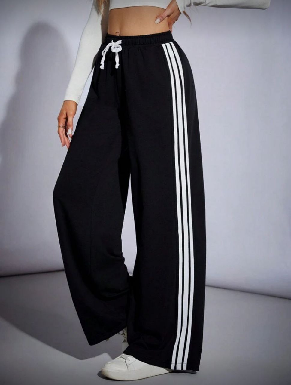 Wide Leg Three Line Pants – دايفنج مستورد