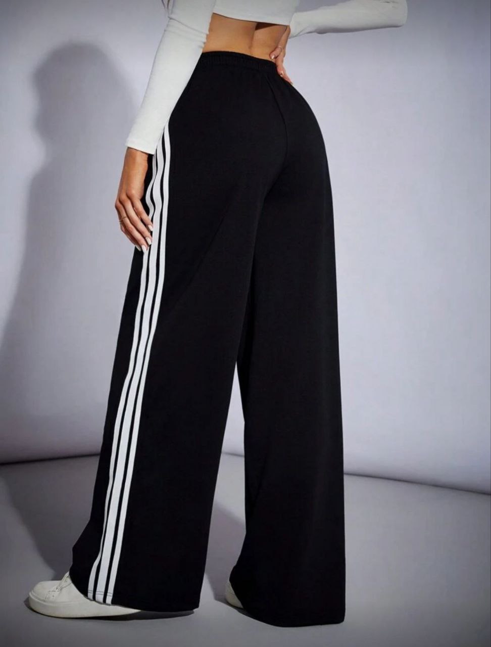 Wide Leg Three Line Pants – دايفنج مستورد