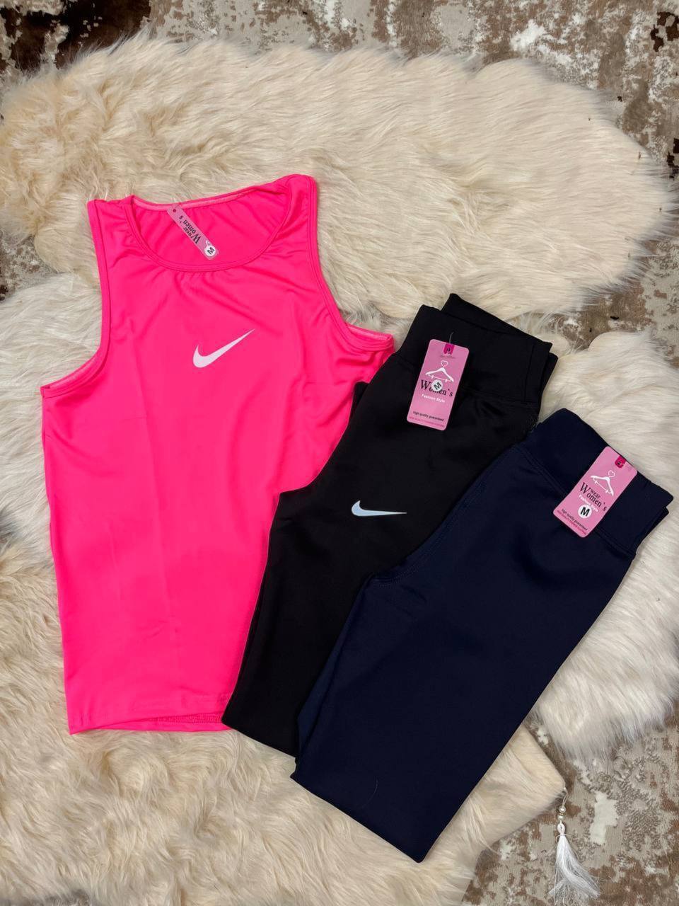 قميص رياضي بدون أكمام من نايكي دراي فيت